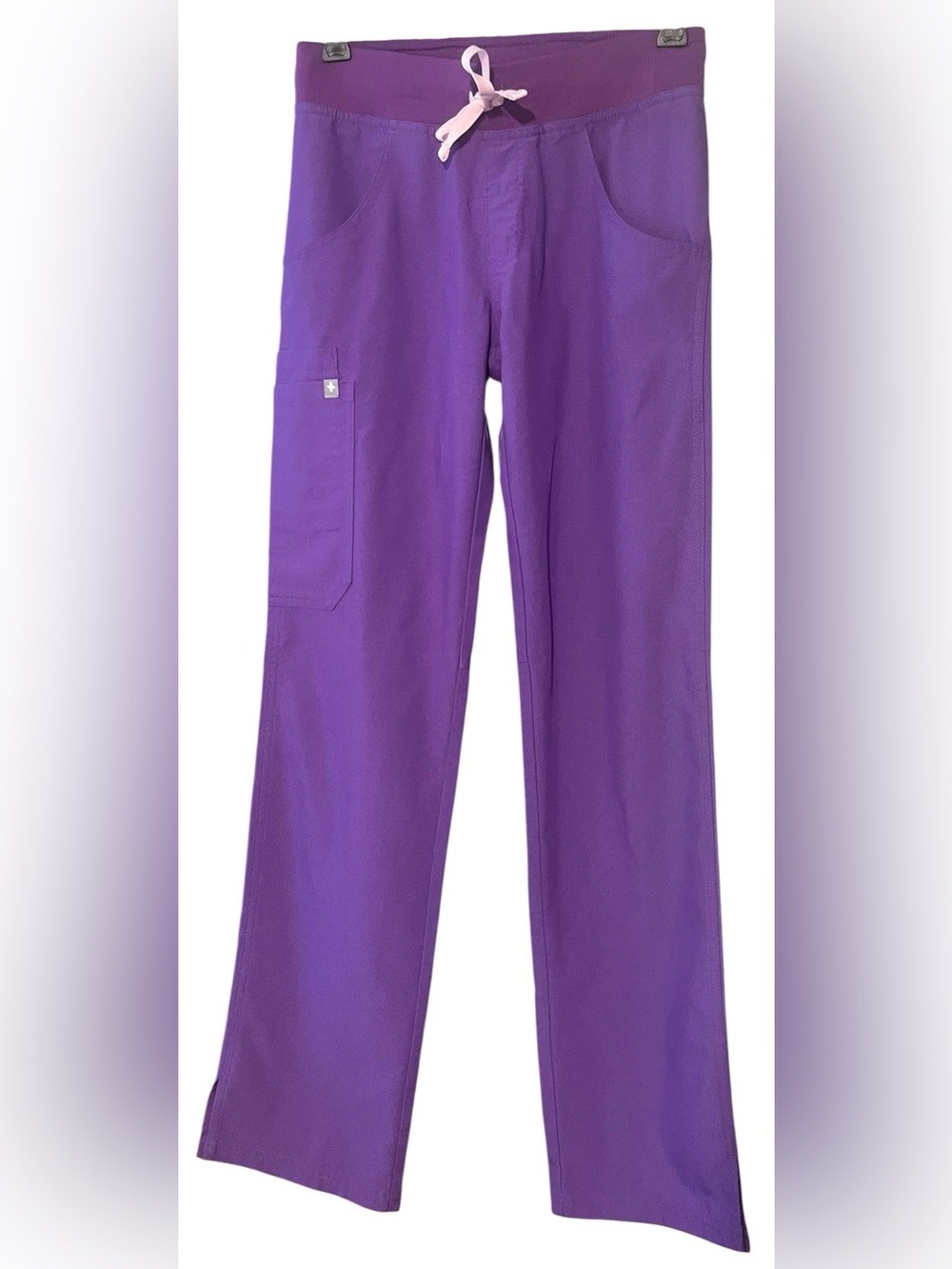 💜FIGS Kade Cargo Scrub Pants. Limited edition color-Ultra Violet. Size-XXS. EUC.